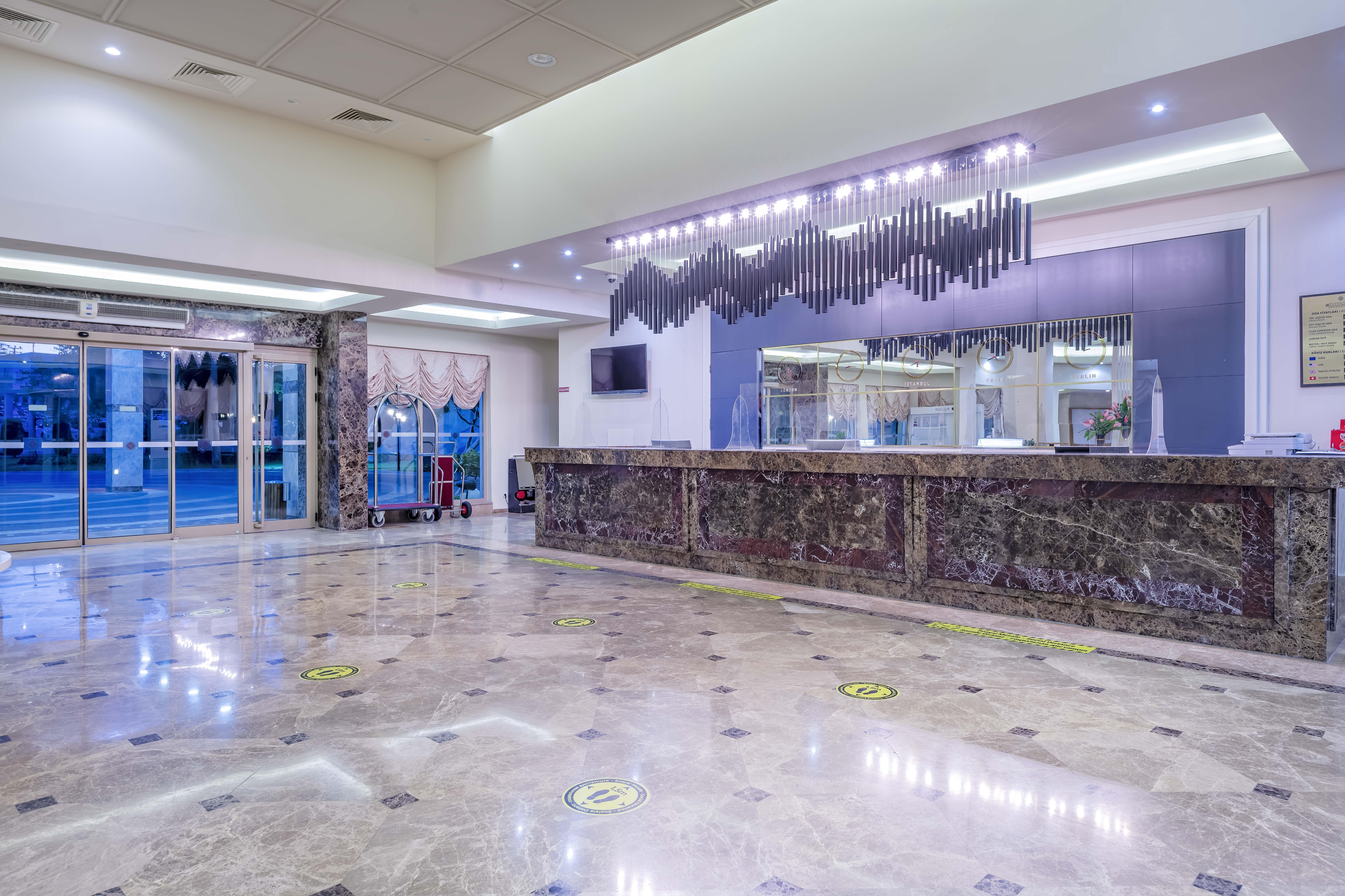 Euphoria Palm Beach Resort Кизилагач Экстерьер фото
